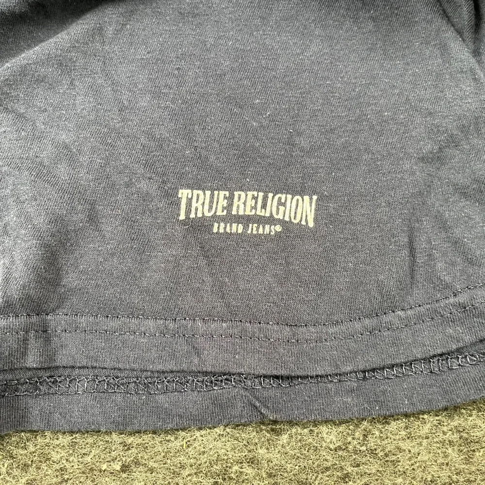 True Religion T Shirt Mens Large Blue Cotton Graphic Logo V Neck Outdoor Casual